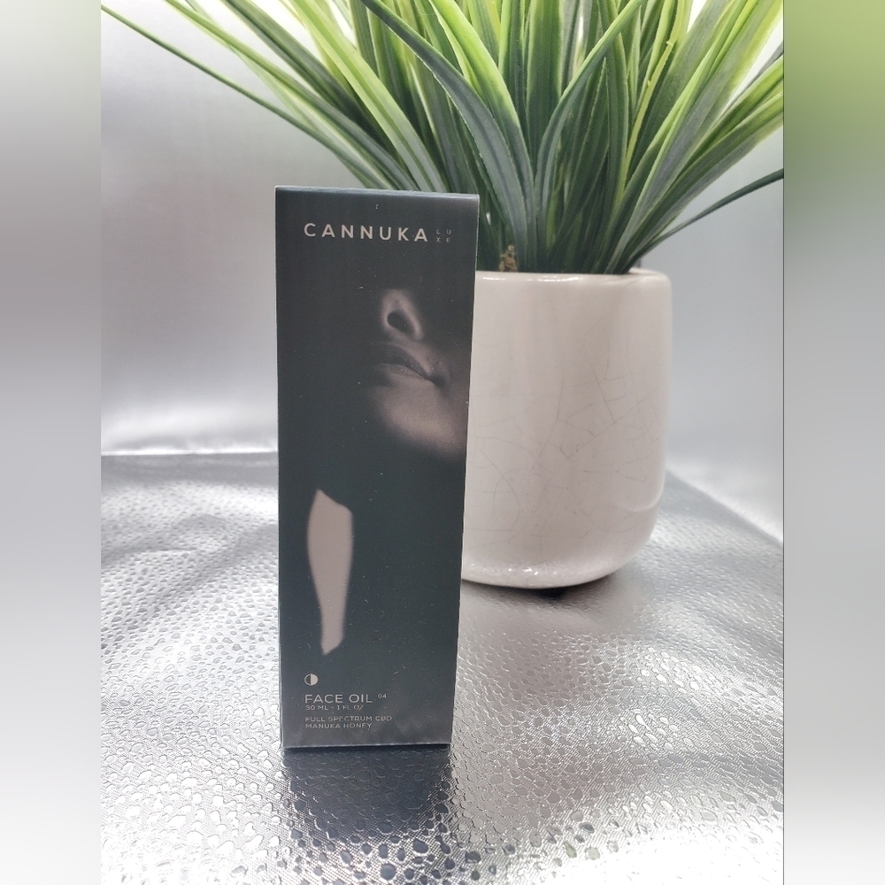 Cannuka Cannaluxe Manuka Honey Face Oil Anti Aging Serum RT$98 Rare Hard to Find